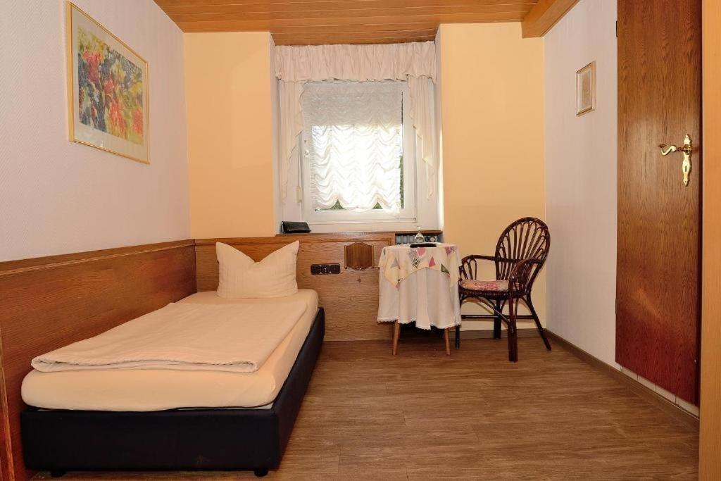 Weinhaus Hotel Zum Josefshof Graach 객실 사진