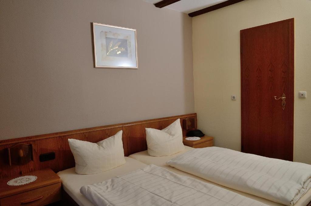 Weinhaus Hotel Zum Josefshof Graach 객실 사진